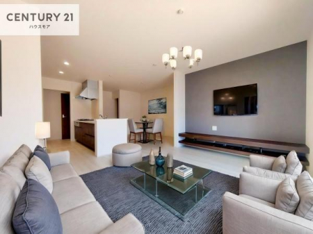 ���r���O�@�Ƌ��CG�p�[�X�ł��B�S�n�ǂ����r���O�͉Ƒ������R�ƏW�܂�܂��B�Ƒ��c�R�̎��Ԃ����������ł��B���Ƒ��ƁA����w�[���������Ԃ��߂��������ł��ˁB