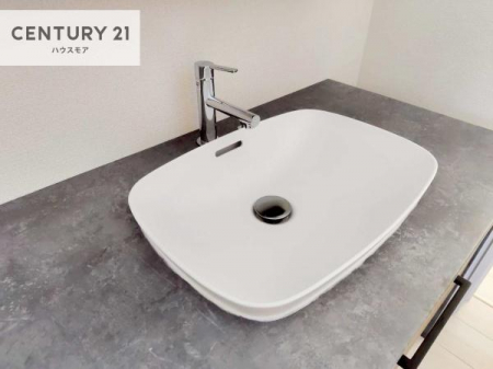 ���ʑ�E���ʏ��@�[�����ʑ�{�E���́A�������˂ɂ����̂ł�����ꂪ�y�X�I���������ۂĂ܂��I
�L���C�Ȑ��ʏ��Ŏ��������̃��`�x�[�V�������オ��܂��ˁI