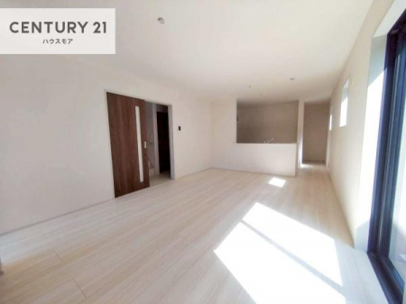 ���r���O�@��؂ȉƑ����W�܂邩�炱��LDK�ɂ͂�����肽���B
�q�����������C�ɏ΂��Ȃ��瑖�����Ă���p�����������u�L���Ƃɂ��ėǂ������v�Ǝv���u�Ԃł��B