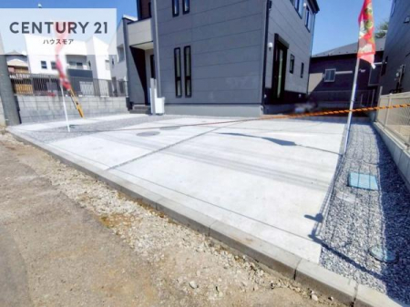 ���ԏ�@���ԃX�y�[�X��2�䕪����܂��I�Z�J���h�J�[�͂������A�o�C�N�⎩�]�ԂȂǂ��u���ꏊ�ɍ���܂���B