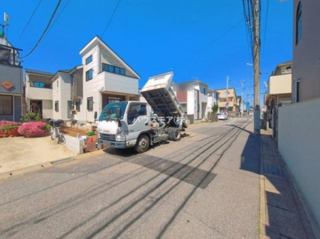 ���̑����n�@�O�ʓ��H��5.9���I�z����ǍD�ȗ��n�ł��B
�Ԍɓ��ꂪ���ȕ������S�ł��ˁB