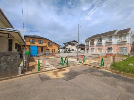 ���̑����n�@�O�ʓ��H4.2���I
�Ԍɓ��ꂪ���ȕ������S�ł��ˁB