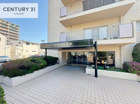 �G���g�����X�@��؂Ȃ��q�l�����o�}������G���g�����X�B����]�̕����܂Ƃ߂Ă��ē��B
���₢���킹�ɑ��Ή����܂��I