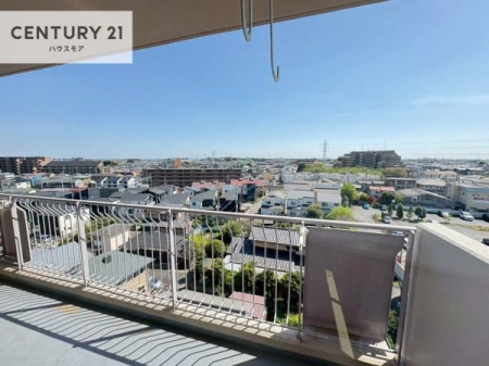 �o���R�j�[�@�z������̗ǂ��o���R�j�[�ŁA�����󕨂��悭���������ł��ˁI
���V�C�̗ǂ����ɂ̓o���R�j�[�֏o�ă��t���b�V������̂��C�����悳�����ł��B