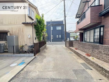 ���̑����n�@�O�ʓ��H4���I�z����ǍD�ȗ��n�ł��B
�Ԍɓ��ꂪ���ȕ������S�ł��ˁB