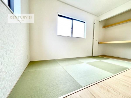 �a���@�^�^�~�̍��肪���炬��^����A�����b�N�X��ԁB�����傫���J�����̂���a���ƂȂ��Ă���܂��B���{�l�̐S������u�a�v�̋�ԁB