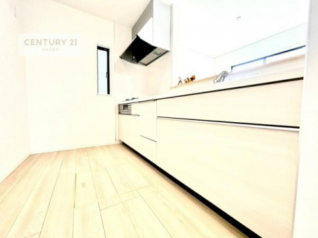 �L�b�`���@��Ƃ肠�钲���X�y�[�X�ō�Ƃ����₷�����K�ȃL�b�`���ł��I
���q�l�ƈꏏ�ɂ��َq������y���߂�L�X�X�y�[�X�ł��B�y�����������ԂɂȂ肻���ł��ˁI