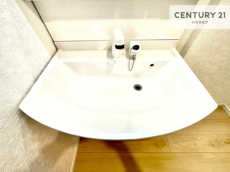 ���ʑ�E���ʏ��@�[�����ʑ�{�E���́A�������˂ɂ����̂ł�����ꂪ�y�X�I���������ۂĂ܂��I
�L���C�Ȑ��ʏ��Ŏ��������̃��`�x�[�V�������オ��܂��ˁI