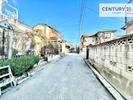 ���̑����n�@�O�ʓ��H��4���I�z����ǍD�ȗ��n�ł��B
�Ԍɓ��ꂪ���ȕ������S�ł��ˁB