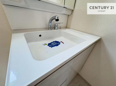 ���ʑ�E���ʏ��@�[�����ʑ�{�E���́A�������˂ɂ����̂ł�����ꂪ�y�X�I���������ۂĂ܂��I
�L���C�Ȑ��ʏ��Ŏ��������̃��`�x�[�V�������オ��܂��ˁI