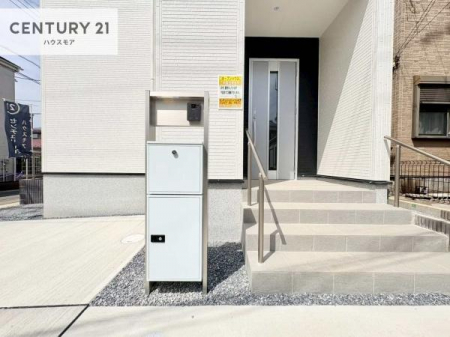 ���̑����n�@��z�{�b�N�X���������Ă��邽�߁A�s�ݎ��ł��ו��̎󂯎�肪�\�B
�Ĕz�B�̎�Ԃ��Ȃ��A�Z���������ł��X�g���X�Ȃ����p�ł��܂��B�y���n�̔���J�Ò��z