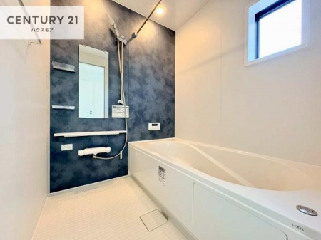 �����@�������������l�̕��͋C�̃o�X���[���́A�����o�Ă��ăo�X�^�C�����[���I
���d���撣���Ă��邲�J���ɂ��D�݂̍���̓����܂����āA�y����ł݂Ă͂������ł��傤���H�y���n�̔���J�Ò��z