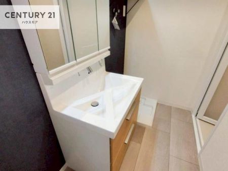 ���ʑ�E���ʏ��@�[�����ʑ�{�E���́A�������˂ɂ����̂ł�����ꂪ�y�X�I���������ۂĂ܂��I
�L���C�Ȑ��ʏ��Ŏ��������̃��`�x�[�V�������オ��܂��ˁI