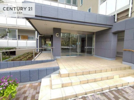 �G���g�����X�@��؂Ȃ��q�l�����o�}������G���g�����X�B����]�̕����܂Ƃ߂Ă��ē��B
���₢���킹�ɑ��Ή����܂��I