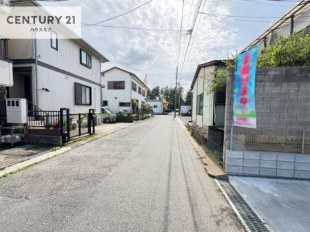 ���̑����n�@�O�ʓ��H��6���I�z����ǍD�ȗ��n�ł��B
�Ԍɓ��ꂪ���ȕ������S�ł��ˁB