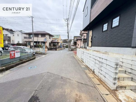 ���̑����n�@�O�ʓ��H��6���~4���~4���I�z����ǍD�ȗ��n�ł��B
�Ԍɓ��ꂪ���ȕ������S�ł��ˁB