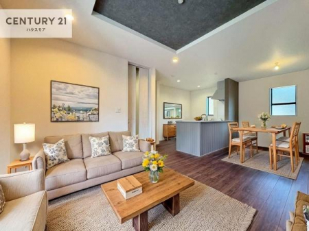 ���r���O�@�Ƌ��CG�p�[�X�ł��B�S�n�ǂ����r���O�͉Ƒ������R�ƏW�܂�܂��B�Ƒ��c�R�̎��Ԃ����������ł��B���Ƒ��ƁA����w�[���������Ԃ��߂��������ł��ˁB