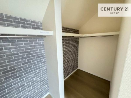 ���[�@�E�H�[�N�C���N���[�[�b�g�t���ł��B��������̂��m���Ȃǂ����[���Ă��������ł��ˁI���ɂ���@�������ȂǋG�ߕ��̑傫�ȉƓd�����[�ł��܂��I