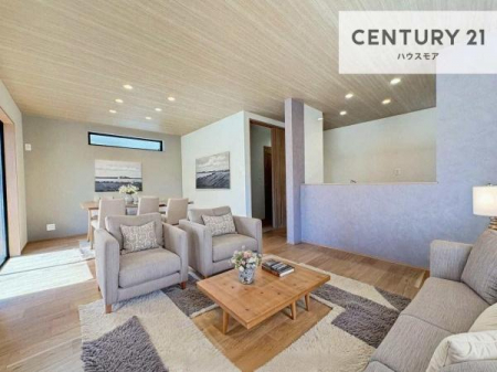 ���r���O�@�Ƌ��CG�p�[�X�ł��B��؂ȉƑ����W�܂邩�炱��LDK�ɂ͂�����肽���B
�q�����������C�ɏ΂��Ȃ��瑖�����Ă���p�����������u�L���Ƃɂ��ėǂ������v�Ǝv���u�Ԃł��B