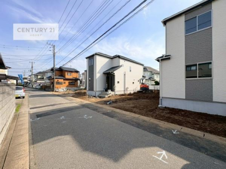 ���̑����n�@�O�ʓ��H��5���I�z����ǍD�ȗ��n�ł��B
�Ԍɓ��ꂪ���ȕ������S�ł��ˁB