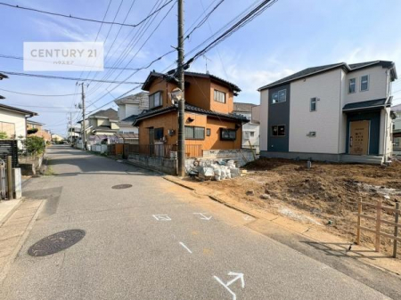 ���̑����n�@�O�ʓ��H��5���I�z����ǍD�ȗ��n�ł��B
�Ԍɓ��ꂪ���ȕ������S�ł��ˁB