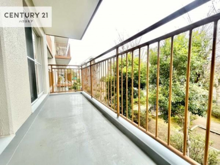 �o���R�j�[�@�z������̗ǂ��o���R�j�[�ŁA�����󕨂��悭���������ł��ˁI
���V�C�̗ǂ����ɂ̓o���R�j�[�֏o�ă��t���b�V������̂��C�����悳�����ł��B