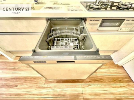 �L�b�`���@�H��@�t���̃L�b�`���ł��I�Z���������r��h�~�Ƃ��đ�ϊ��􂷂�֗��Ȏd�l�ł��I�r���g�C���Ȃ̂ŃL�b�`���̏ꏊ����炸�����X�y�[�X���L���g�����Ƃ��o���܂��I