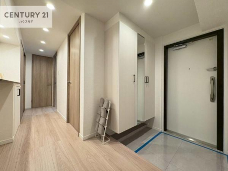 ���ց@�V���[�Y�{�b�N�X�t���Ȃ̂ŁA���ւ��Еt�����|�������₷���ł��I
�X�b�L���������ւŌ˂��J�����u�ԁA�������̂���S�n������Ԃ��o�}���Ă���܂��B