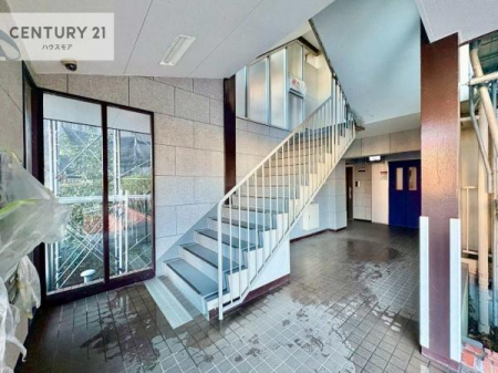 �G���g�����X�@��������J�����̂���G���g�����X�ł��B