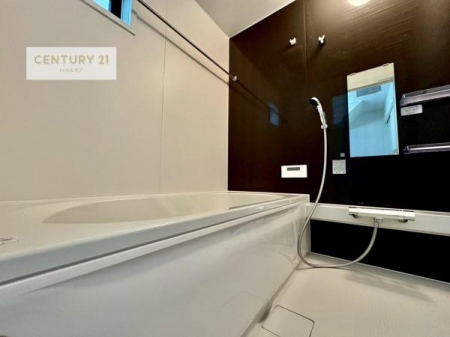 �����@�������������l�̕��͋C�̃o�X���[���́A�����o�Ă��ăo�X�^�C�����[���I
���d���撣���Ă��邲�J���ɂ��D�݂̍���̓����܂����āA�y����ł݂Ă͂������ł��傤���H