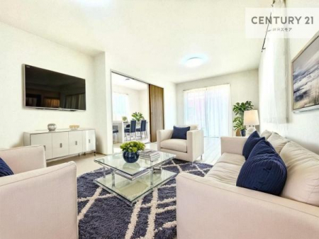 ���r���O�@�Ƌ��CG�p�[�X�ł��B�J�����̂���L�XLDK�I�\�t�@�[��_�C�j���O�e�[�u����u���Ă������ɂȂ�Ȃ��̂ŉ��K�ɉ߂����܂��I�R�~���j�P�[�V���������₷�����r���O�ł��I