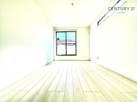 �Q���@�o���R�j�[�ɖʂ����m���́A���炩�Ȓ������������ސS�n�悢��ԁB�u�₩�Ȍ��ɕ�܂�ċC�����悭�ڊo�߂��邽�߁A�Q���ɍœK�Ȃ������ł��B���̊��C�₨�z�c���������K�ɍs���܂��B