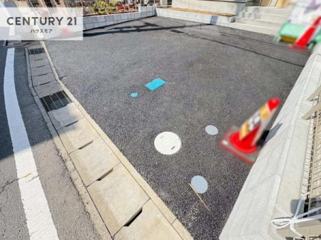 ���ԏ�@���ԃX�y�[�X��2�䕪����܂��I�Z�J���h�J�[�͂������A�o�C�N�⎩�]�ԂȂǂ��u���ꏊ�ɍ���܂���B