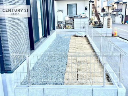 ��@������Ƃ�������X�؁[�X���t���Ă��܂��I�K�[�f�j���O���y���߂����ł��ˁB