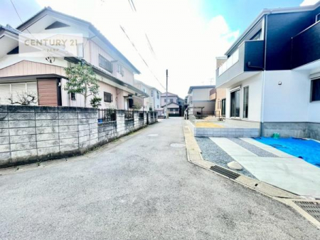 ���̑����n�@�O�ʓ��H4.3���~4.1��
�Ԍɓ��ꂪ���ȕ������S�ł��ˁB