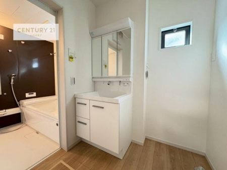 ���ʑ�E���ʏ��@�����̂������ʏ��́A���ƕ�������₷���A���ł����K�ɂ��g�����������܂��B�O�ʋ��Ŏg�����肪�ǂ��A�������[�������Ă���܂��̂ŁA���p�i��X�L���P�A�p�i���������萮���ł��܂��B