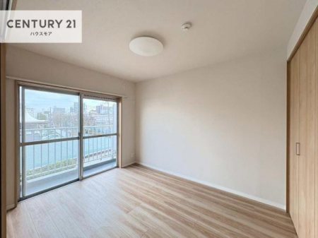 �Q���@�o���R�j�[�ɖʂ��Ă���m���ł��B���邭�����肪����A���C����������ł��܂��I���N���āA�O�ɏo�Ĕw�L�т����[�ċz�����ǂ������}������邱�Ƃ��ł��܂��B