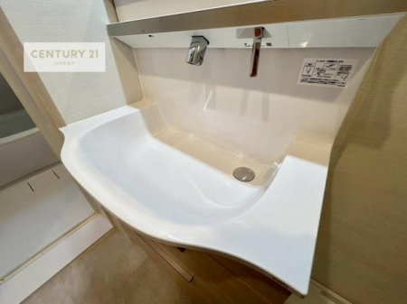 ���ʑ�E���ʏ��@�[�����ʑ�{�E���́A�������˂ɂ����̂ł�����ꂪ�y�X�I���������ۂĂ܂��I
�L���C�Ȑ��ʏ��Ŏ��������̃��`�x�[�V�������オ��܂��ˁI