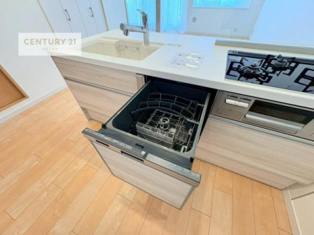 �L�b�`���@�H��@�t���̃L�b�`���ł��I�Z���������r��h�~�Ƃ��đ�ϊ��􂷂�֗��Ȏd�l�ł��I�r���g�C���Ȃ̂ŃL�b�`���̏ꏊ����炸�����X�y�[�X���L���g�����Ƃ��o���܂��I