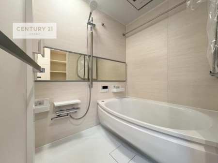 �����@������Ƃ����������̂���o�X���[���I���K�ȃo�X�^�C��������܂��I
1���̔�����������Ɩ����Ă����f�G�ȃ����N�[�[�V������ԂɂȂ肻���ł��ˁB