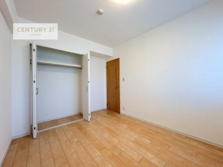 �m���@���[�X�y�[�X�����Ă��܂��I�������X�b�L�����ڂ��鎖���ł��܂��ˁB
�Ƌ��I�΂Ȃ��V���v���ȃf�U�C���ׁ̈A�Ƌ��I�΂����C�ɓ���̋�ԍ�肪�ł������ł��ˁB