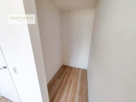 ���[�@�E�H�[�N�C���N���[�[�b�g�t���ł��B��������̂��m���Ȃǂ����[���Ă��������ł��ˁI���ɂ���@�������ȂǋG�ߕ��̑傫�ȉƓd�����[�ł��܂��I