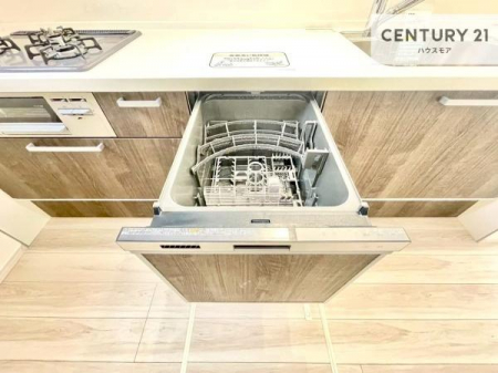 �L�b�`���@�H��@�t���̃L�b�`���ł��I�Z���������r��h�~�Ƃ��đ�ϊ��􂷂�֗��Ȏd�l�ł��I�r���g�C���Ȃ̂ŃL�b�`���̏ꏊ����炸�����X�y�[�X���L���g�����Ƃ��o���܂��I