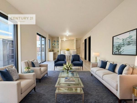 ���r���O�@�Ƌ��CG�p�[�X�ł��B�D�����z���܂肪���r���O����ł���ċ��S�n�̗ǂ���Ԃ����o���Ă���܂��I
���났�̎��Ԃ��߂����܂��I