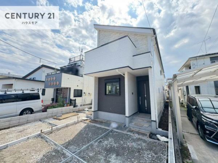 ���ԏ�@���ԃX�y�[�X��2�䕪����܂��I�Z�J���h�J�[�͂������A�o�C�N�⎩�]�ԂȂǂ��u���ꏊ�ɍ���܂���B