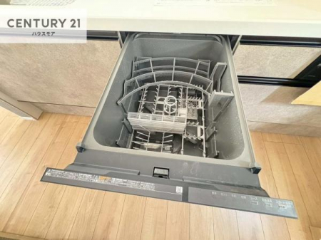 �L�b�`���@�H��@�t���̃L�b�`���ł��I�Z���������r��h�~�Ƃ��đ�ϊ��􂷂�֗��Ȏd�l�ł��I�r���g�C���Ȃ̂ŃL�b�`���̏ꏊ����炸�����X�y�[�X���L���g�����Ƃ��o���܂��I