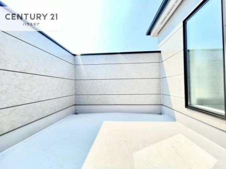 �o���R�j�[�@�z������̗ǂ��o���R�j�[�ŁA�����󕨂��悭���������ł��ˁI
���V�C�̗ǂ����ɂ̓o���R�j�[�֏o�ă��t���b�V������̂��C�����悳�����ł��B