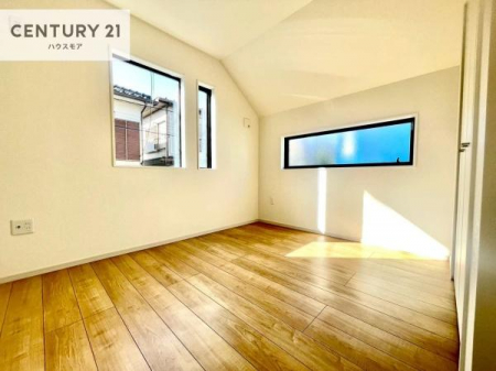 �m���@2�ʍ̌����m�ۂ������邢�����́A���ʂ����ǂ��A���邭��ϋ��S�n�̗ǂ���ԂƂȂ��Ă���܂��B�����b�N�X���ĉ߂�����S�n�̗ǂ��������ł��I