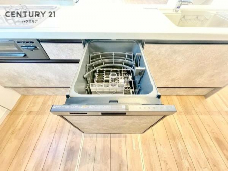 �L�b�`���@�H��@�t���̃L�b�`���ł��I�Z���������r��h�~�Ƃ��đ�ϊ��􂷂�֗��Ȏd�l�ł��I�r���g�C���Ȃ̂ŃL�b�`���̏ꏊ����炸�����X�y�[�X���L���g�����Ƃ��o���܂��I