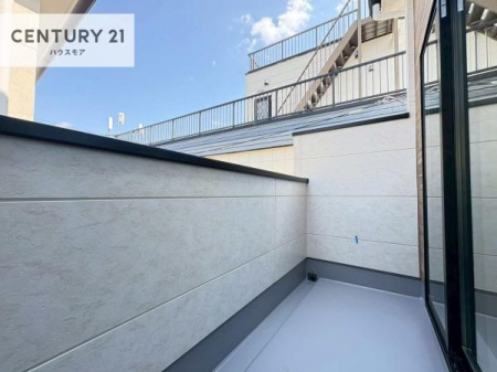 �o���R�j�[�@�z������̗ǂ��o���R�j�[�ŁA�����󕨂��悭���������ł��ˁI
���V�C�̗ǂ����ɂ̓o���R�j�[�֏o�ă��t���b�V������̂��C�����悳�����ł��B